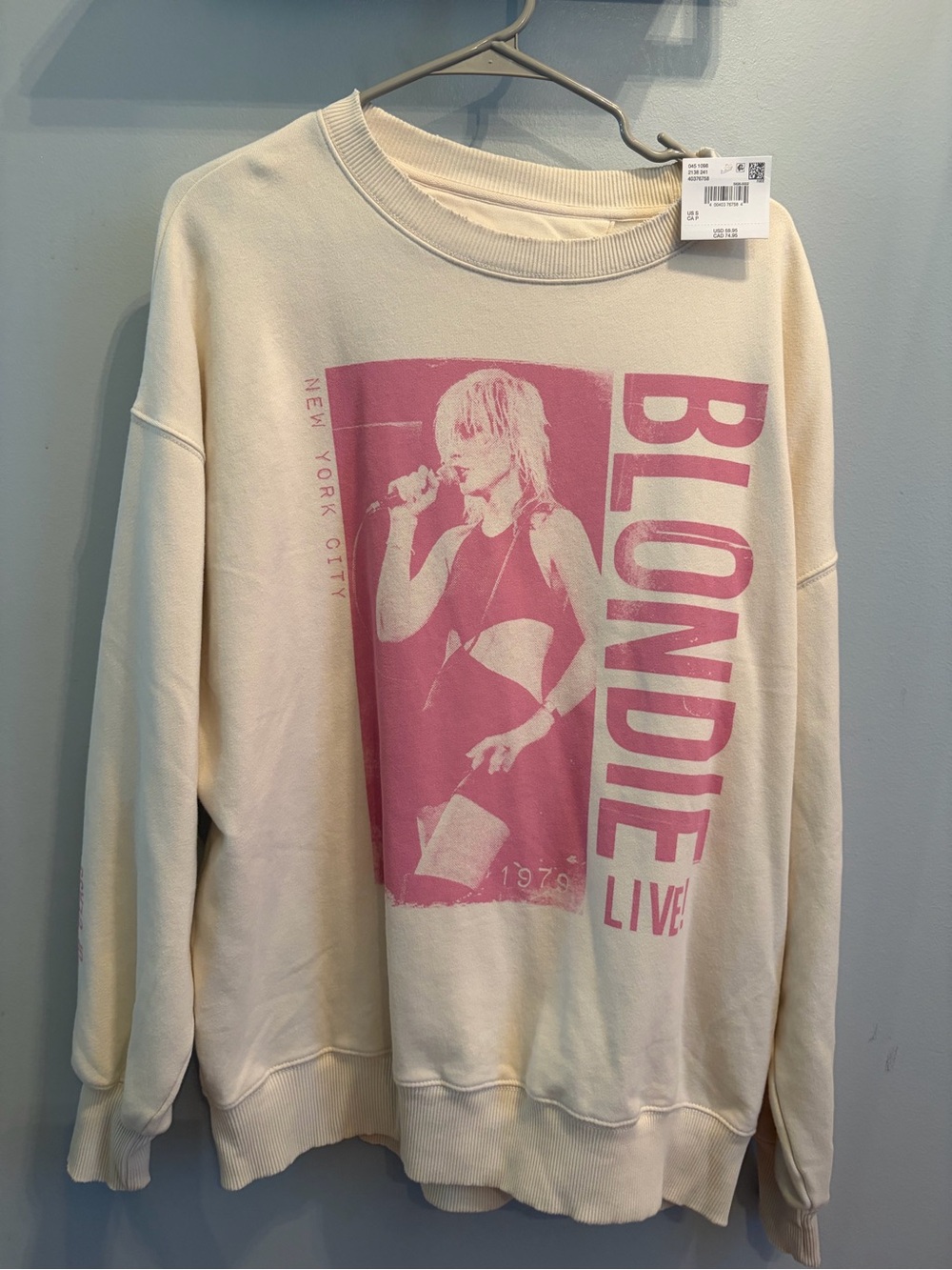 Blondie Graphic Crewneck Sweatshirt - Cream/Pink
Oversized - brand new with tags